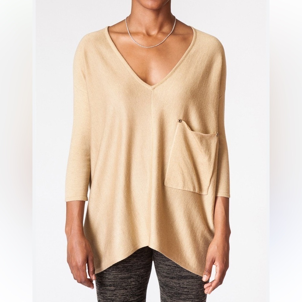 Kerisma Raven Womens Tunic Sweater